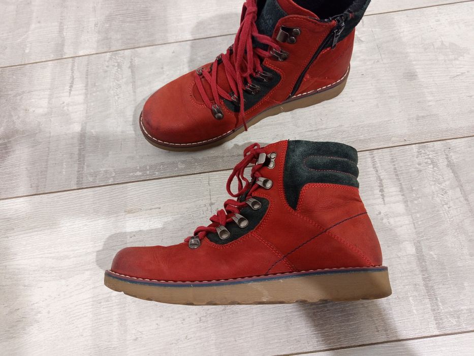 Зимни боти от естествена кожа Lasocki