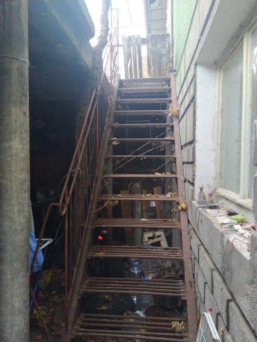 Продава се Къща в Кричим - 178 кв.м за 298 €/кв.м - Снимка #2