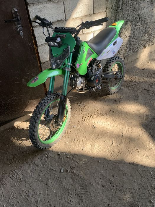 Продам пит байк в идеале торг есть