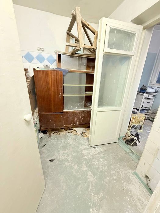 Чиланзар -9 квартал 2-х комнатная, кирпич