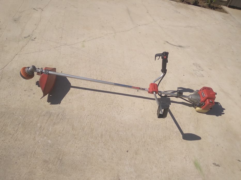 Motocoasă originală Honda în 2 timpi