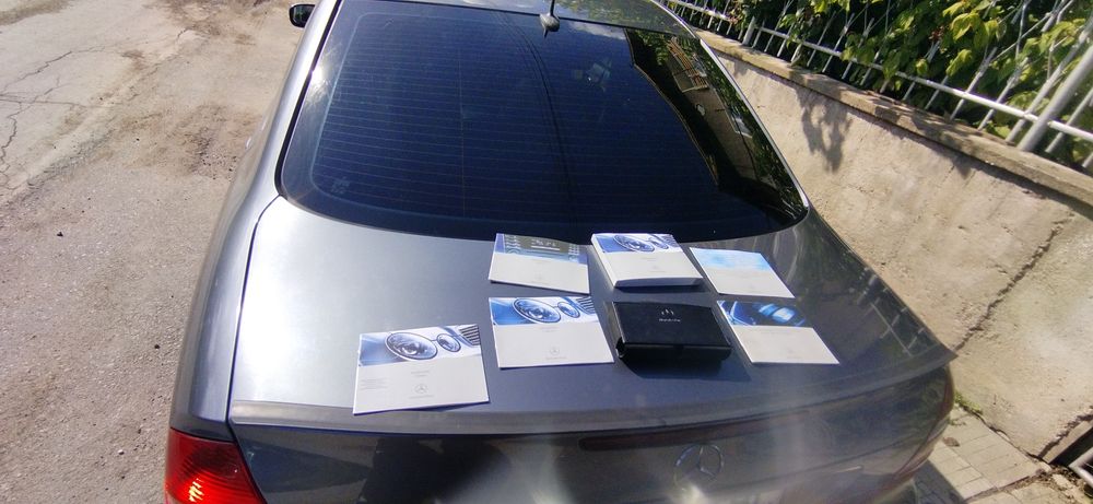 Мерцедес Е200 Компресор Фабричен Метан.Отличен