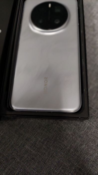 HONOR MAGIC 7 PRO 12GB/512GB НОВ Кутия