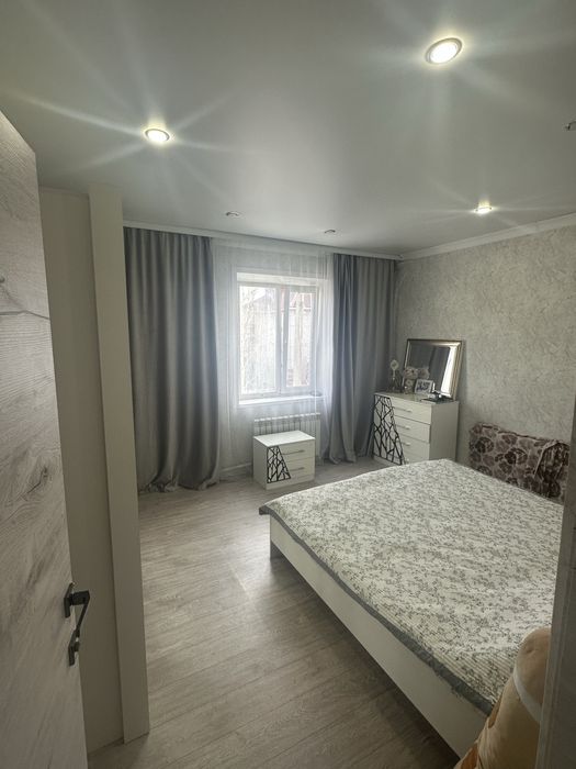 Продам 2х эт. дом