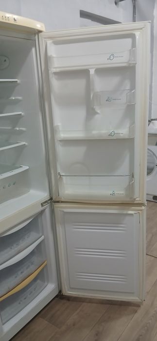 Продам полностью рабочий холодильник