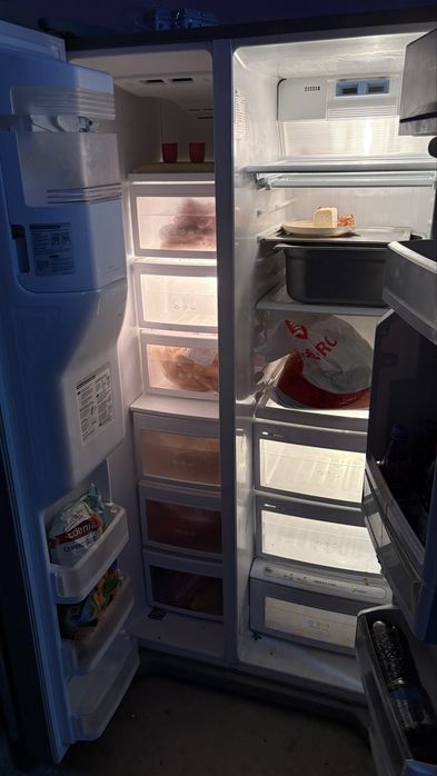 Frigider LG   Combina  cu alimentare apa