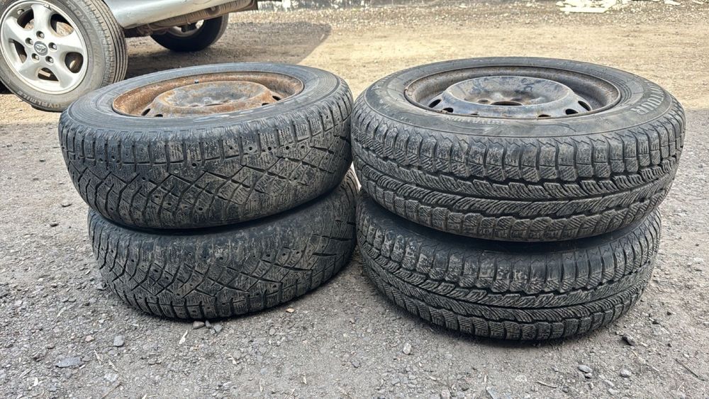 Продам шины с дисками на 14