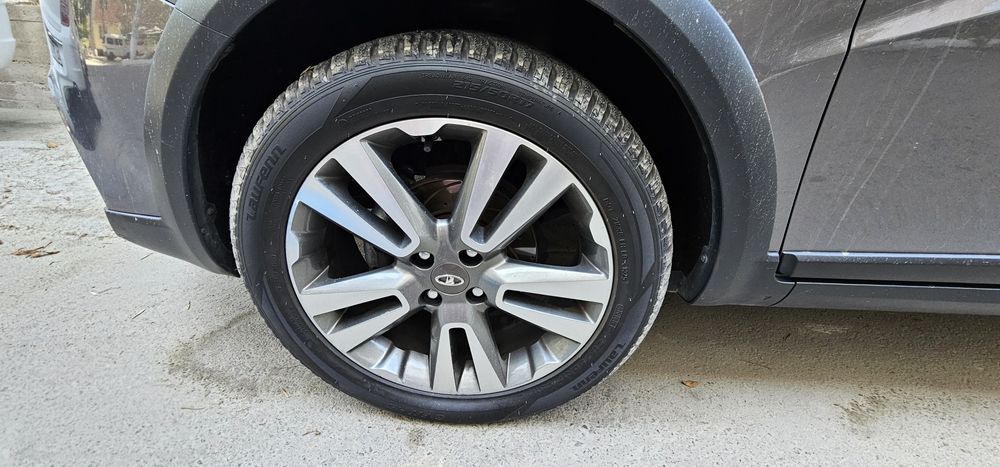 Lada vesta sw cross 1.8 2019 механика