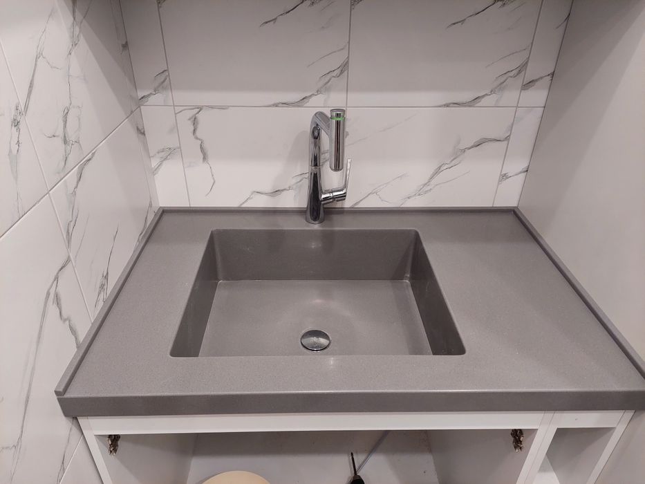 Столешница из камня.