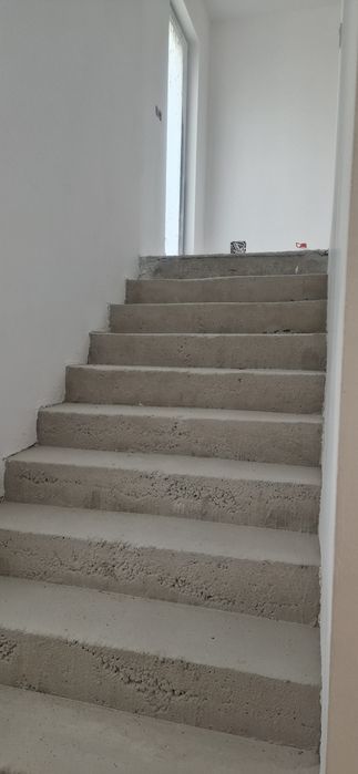 Vând casa la vârtina Balș, 1 h teren ,200m² casa.