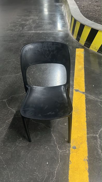 Столы и стуля пластиковые