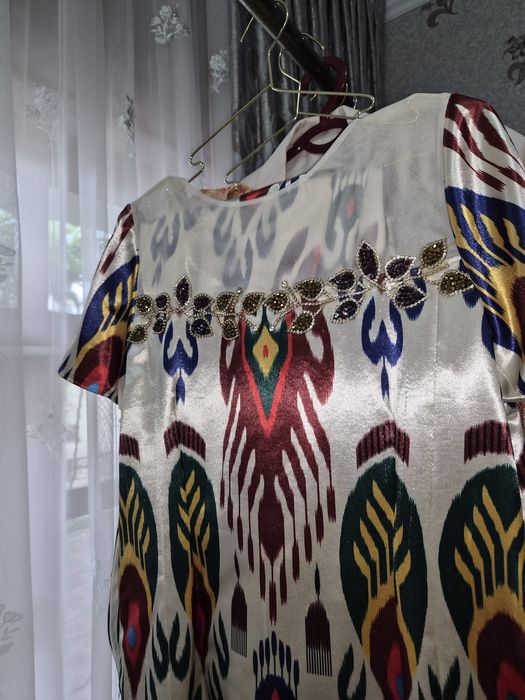Milliy Xon Atlas Ko'ylak-Ishton (L o'lcham)