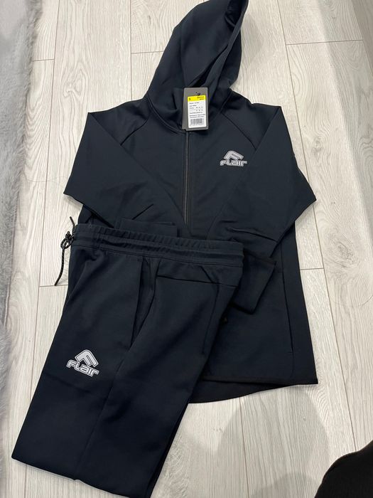 Дамски екип на FLAIR