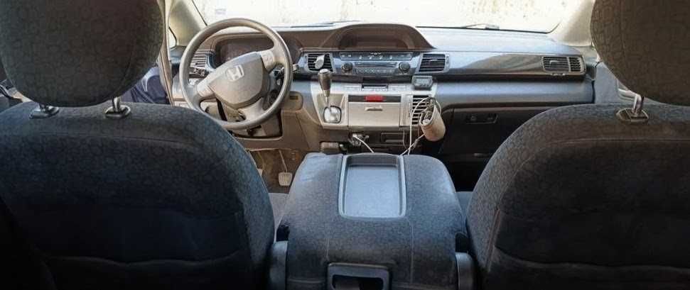 Honda Fr-v 2. 2 CDTI | Сменен съединител | 6 места