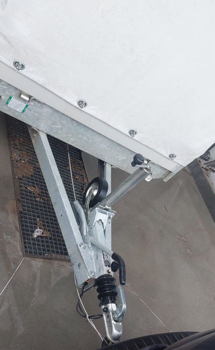 Vand remorca Eduard 1350kg