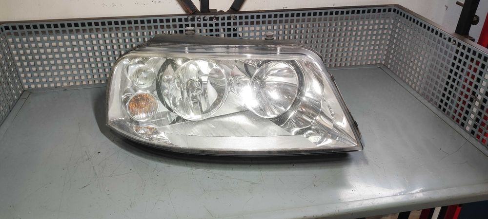 Far dreapta volkswagen vw sharan 2006 cod 7m3941015ad