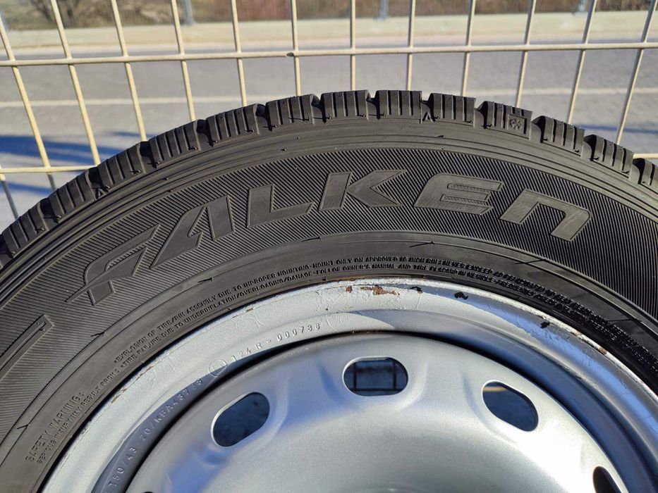 260 - 4бр. Стоманени джанти 16'' 5x114.3 с гуми 215/65R16 Renault