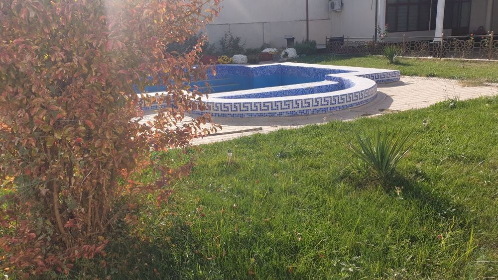 Srochna kelishib sotamiz Troisk.yangi mahala.ipoteka qilibam kelishami