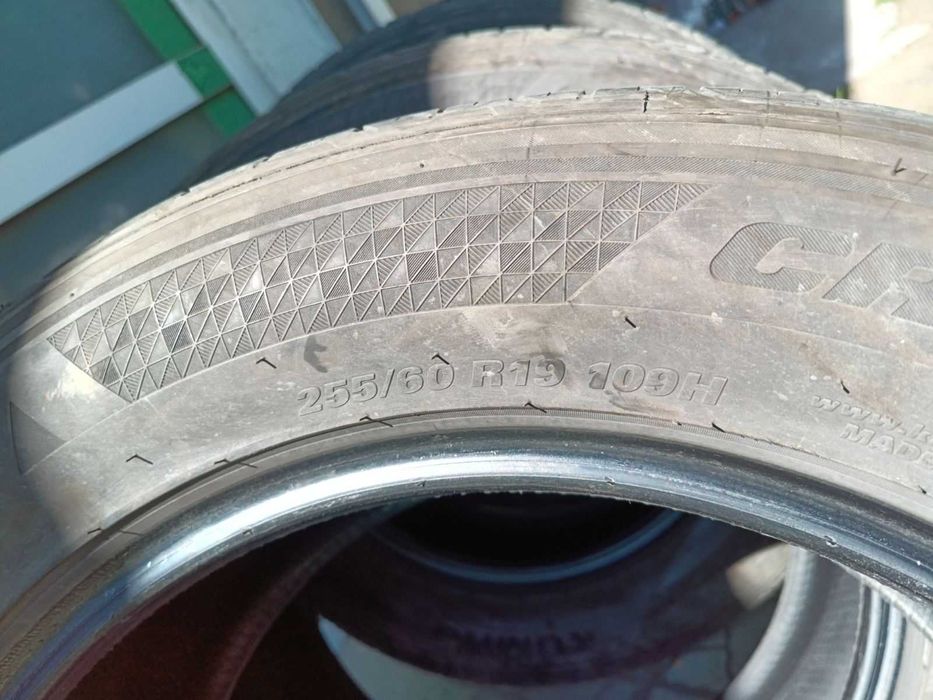 Kumho Crugen HP71 255/60/19 4 броя DOT4823 гуми