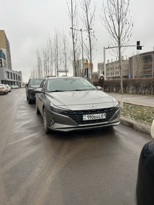 Продам машину ..
