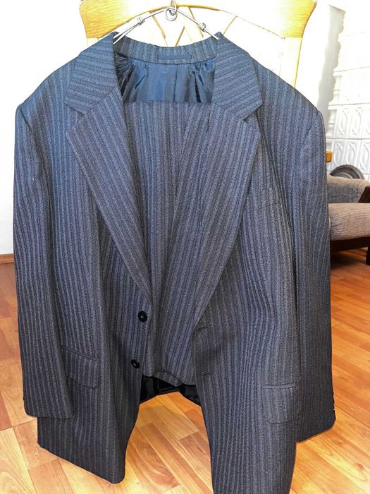 Costume bărbătești mărimi mari de vânzare!