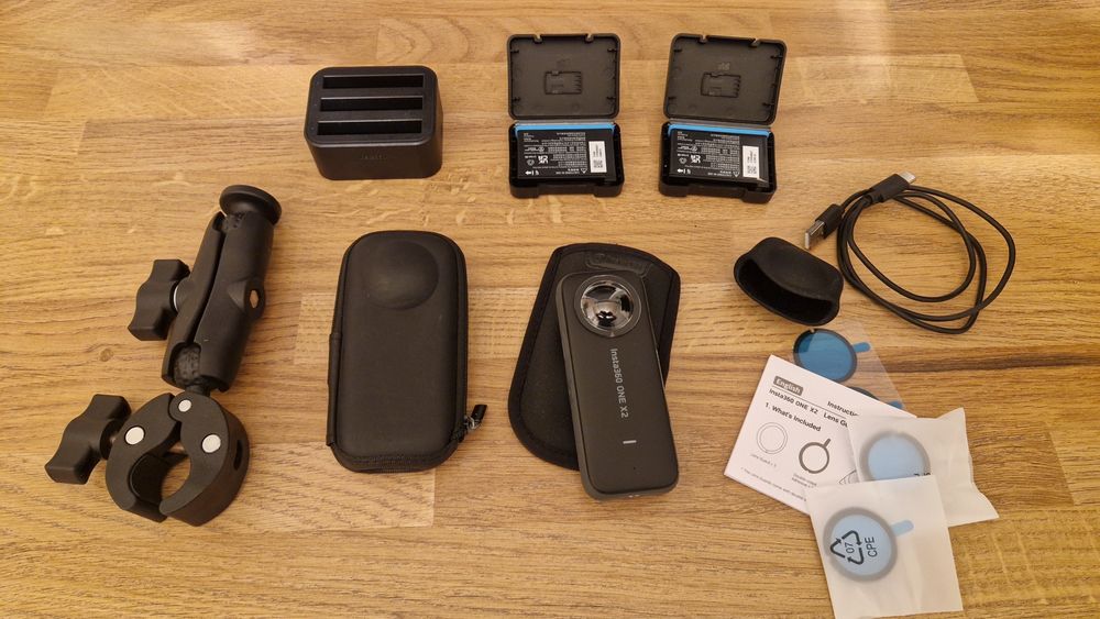 Insta360 X2 + accesorii
