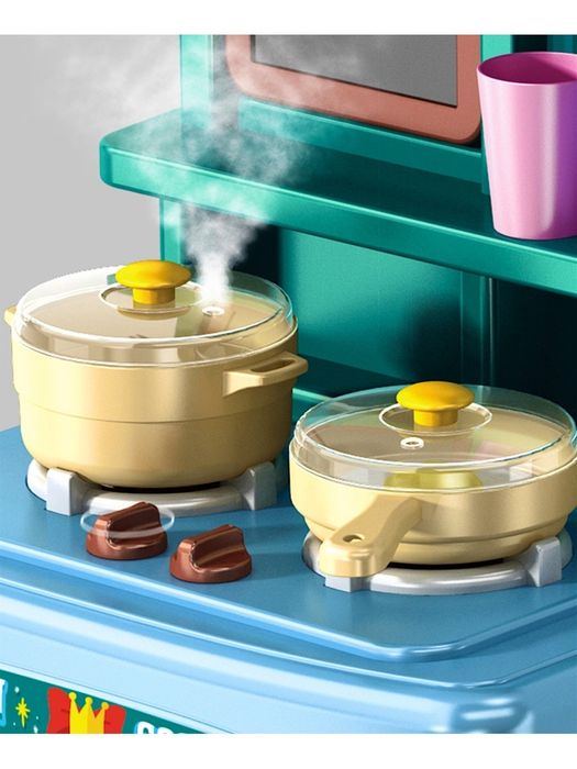 Игровая кухня для детей с стулям