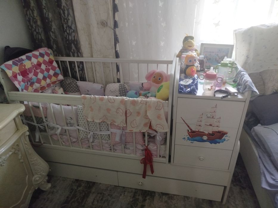 Продам детскую кроватку