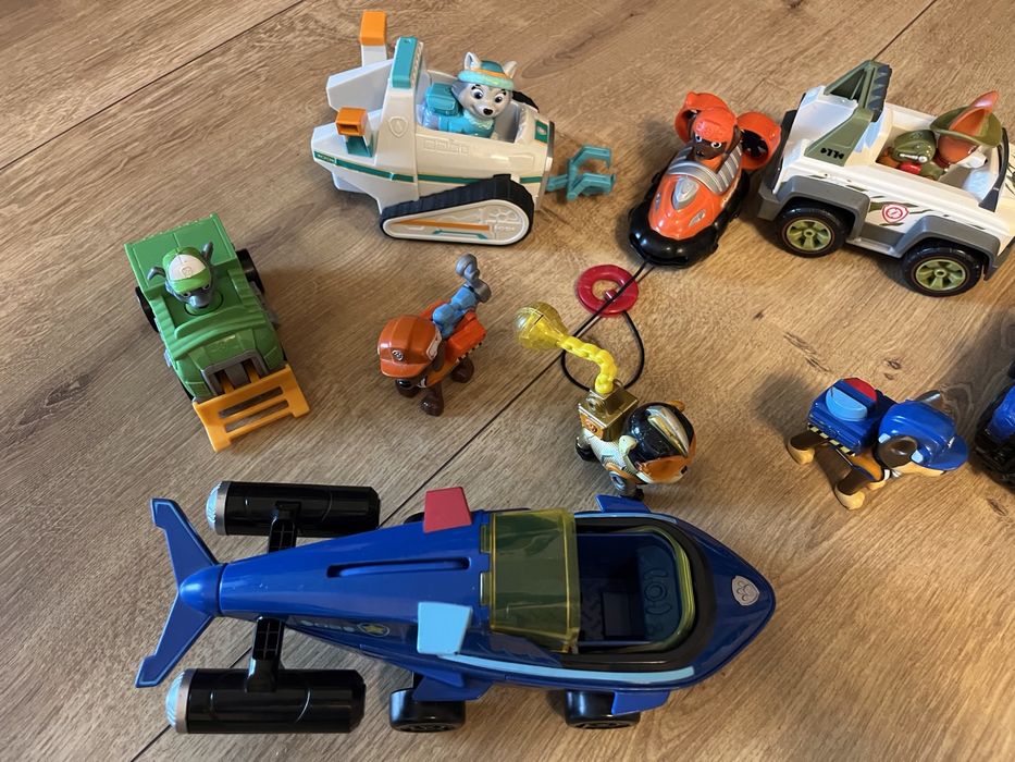 Set  Paw Patrol original - colectie vehicule + figurine