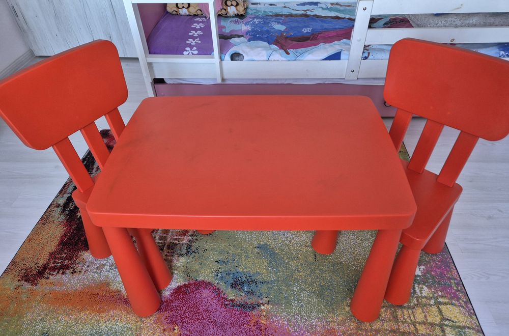 Masa si 2 scaune Ikea copii stare f buna