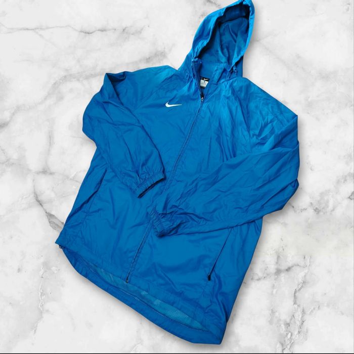 Nike оригинална ветровка размер L