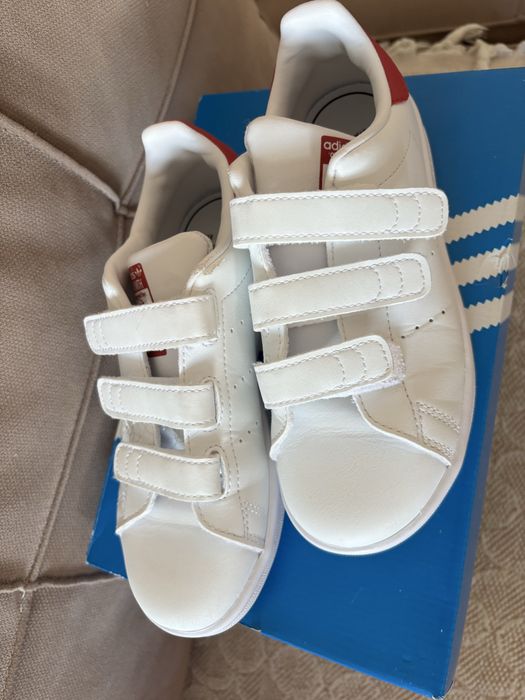 Кеды от Adidas мальчику и девочке