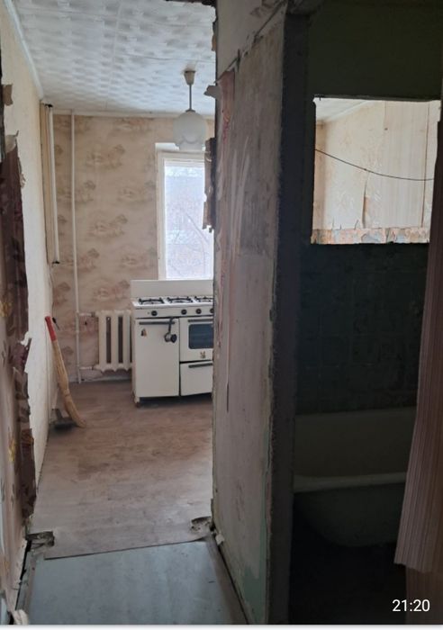 Срочно продаётся 2-х комнатная, улица Тищенко