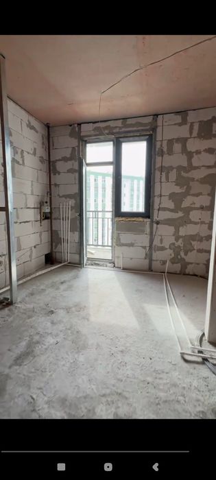 Срочна квартира сотилади 1 хона каробка 32000$ келишилади яна нарх