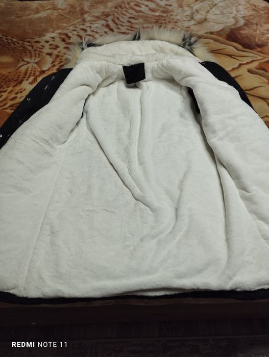 Продам парку, 15000.