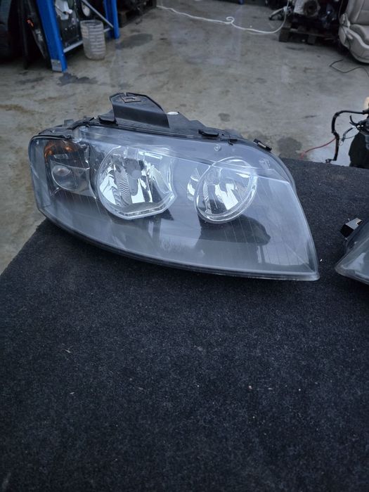 Фарове  ауди а3 8п ляв и десен
