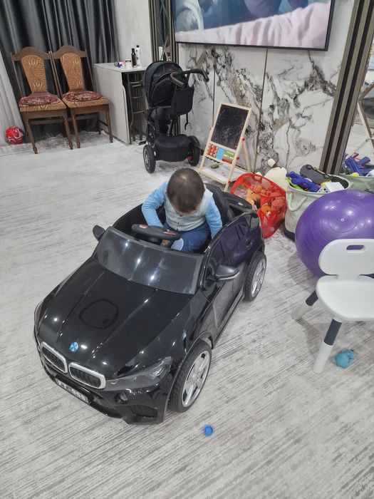 Детский автомобиль БМВ\BMW