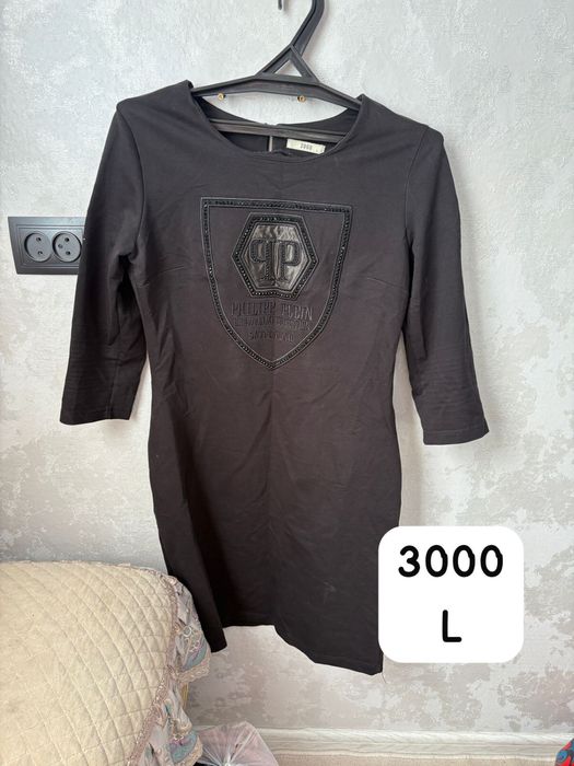 продается одежа по низкой цене