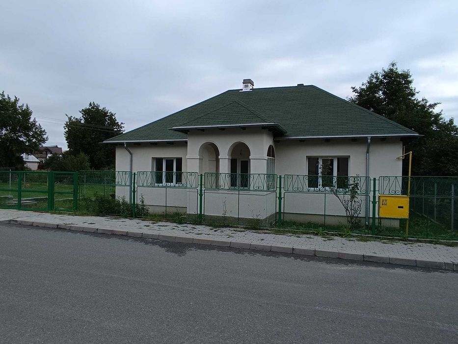 Casa de vanzare, central Tg.Ocna