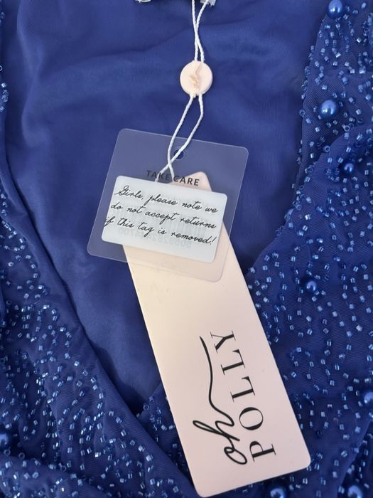 Синя рокля с перли