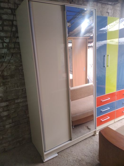 Мебель для спальни Продаётся