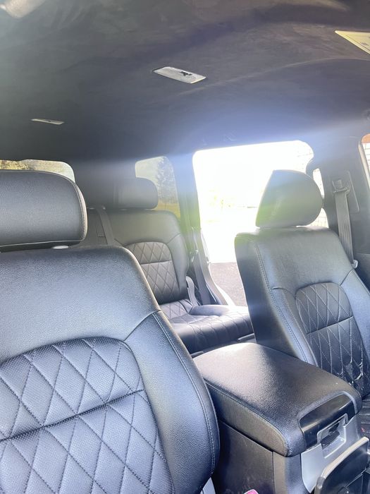 Автомобиль toyota land cruiser 200