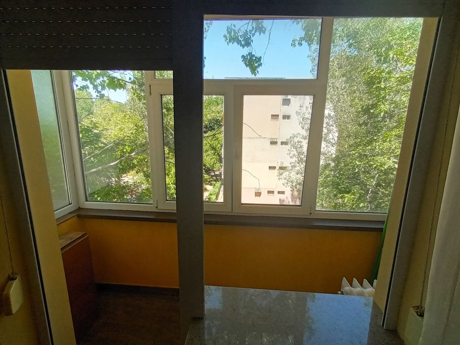 Închiriez apartament