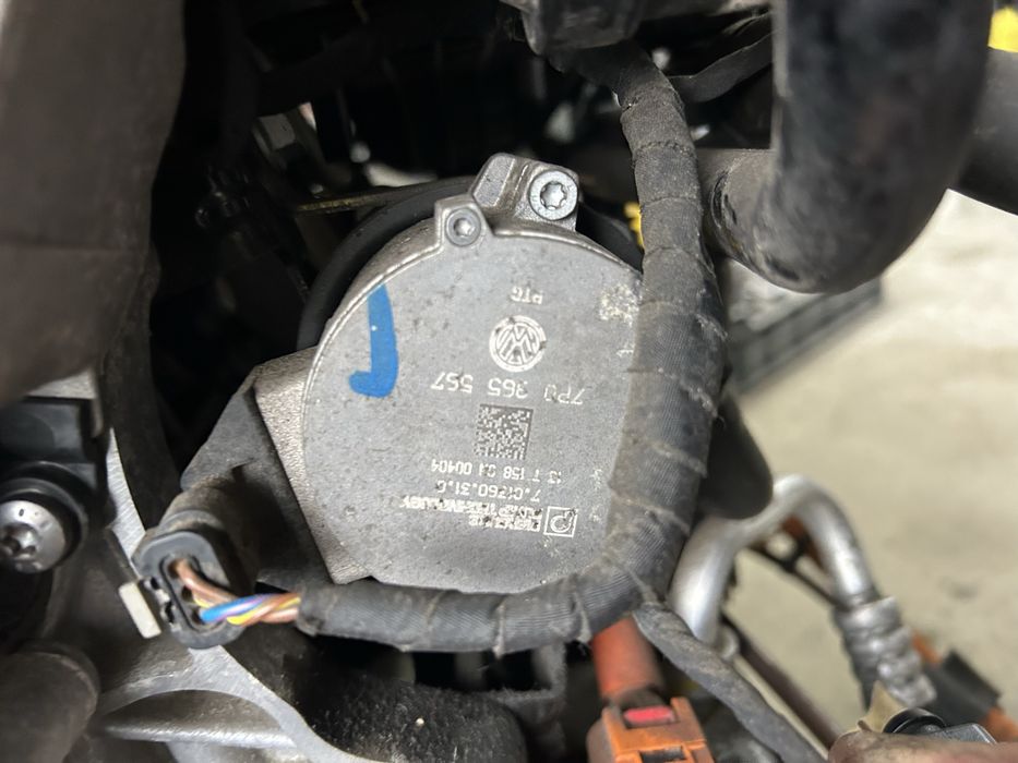 Pompă apă auxiliară Volkswagen Jetta 1.4 Tsi Hybrid 2014