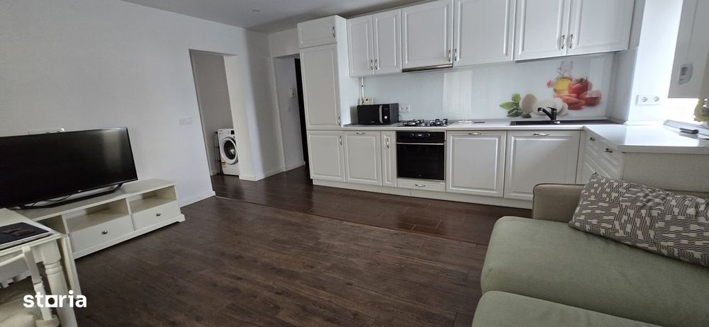 Micro 4 Targoviste , inchiriere apartament 3 camere