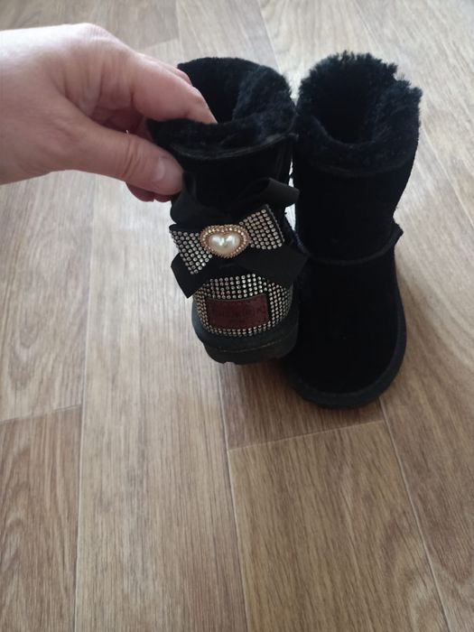 Зимние угги на девочку