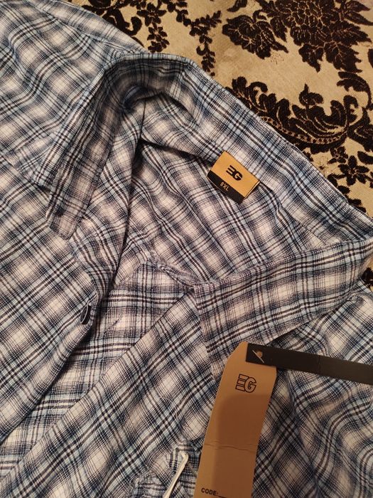 Продам мужскую рубашку