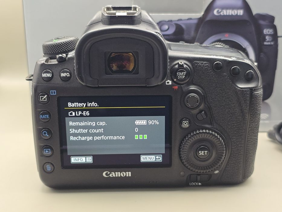 Legendarul DSLR canon 5D Mark IV