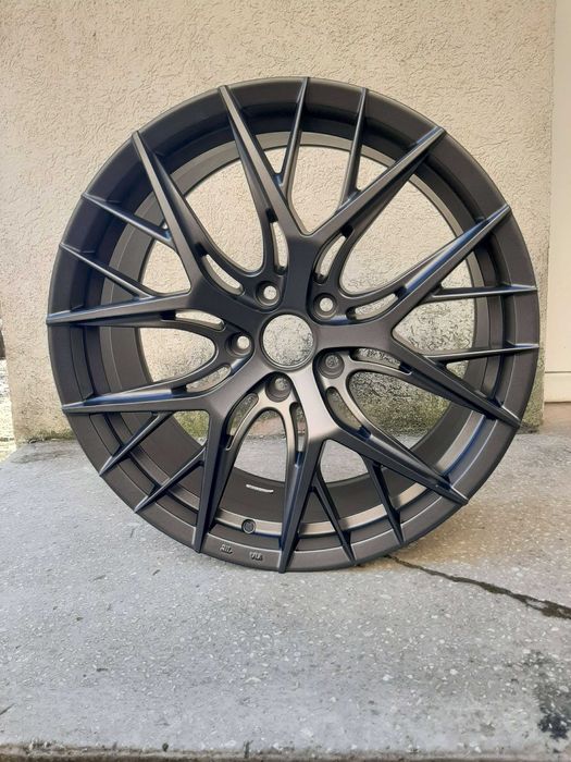 Jante R19 PCD 5x114.3 Latime 8.5J ET 45 Culoare Titan Black