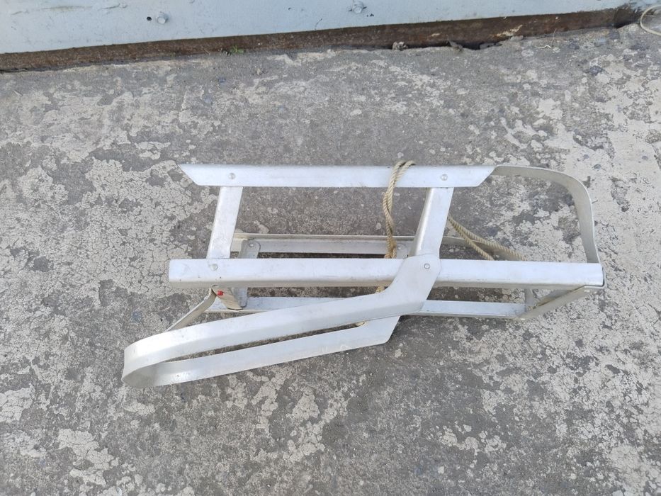 Санка для куклы алюминиевая